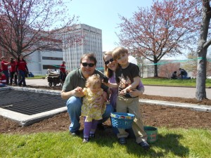 20130330-egghunt-34