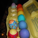 20140419-eggcoloring-14