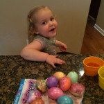 20140419-eggcoloring3-10