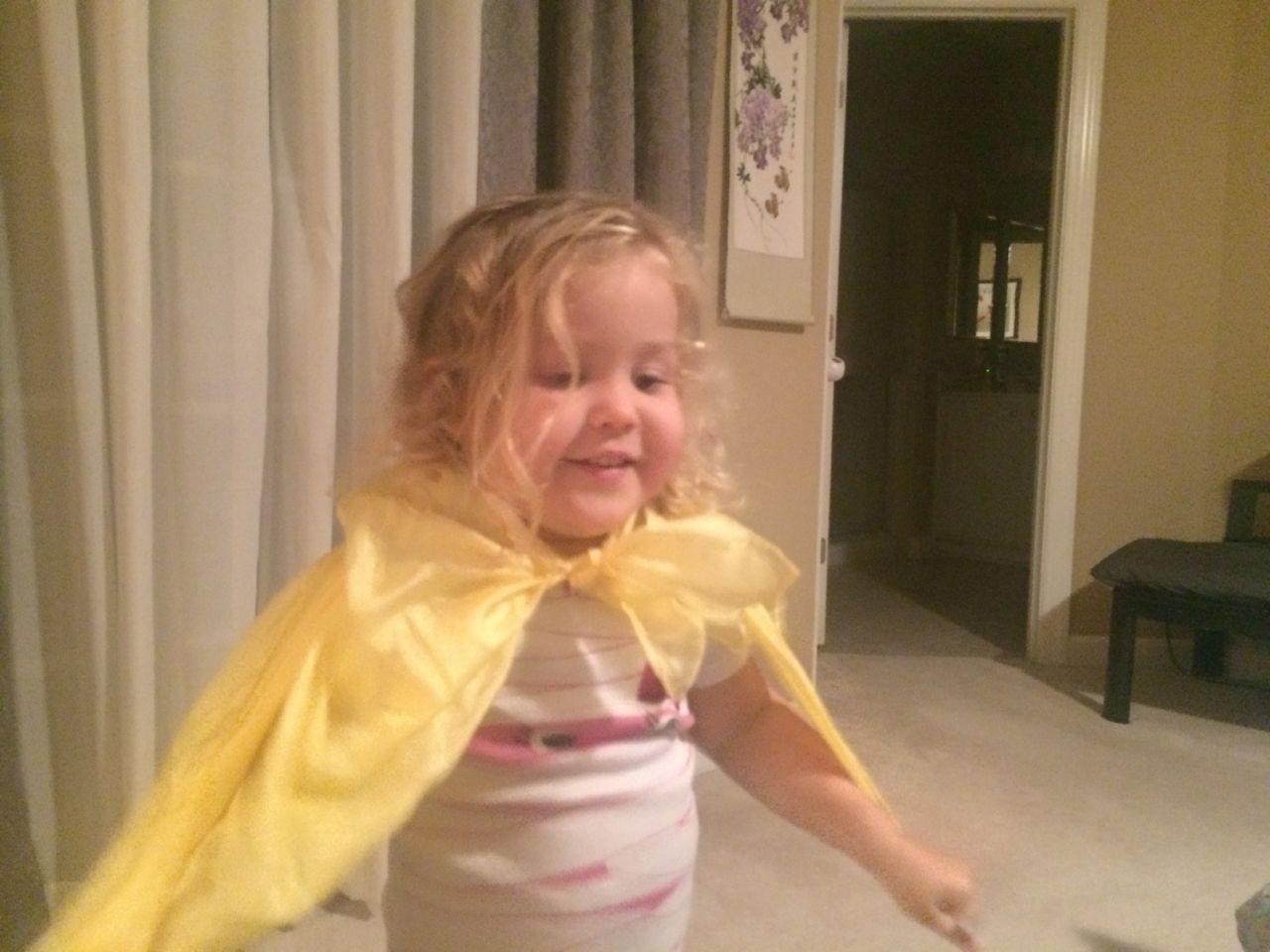 Rooty, Dinner out, Kendall dances to “hang with me”