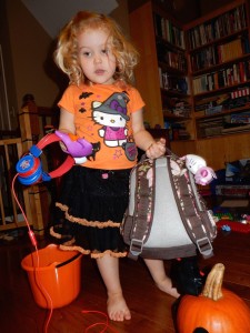 20141029-halloweenprep3-07