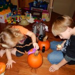 20141029-halloweenprep3-11