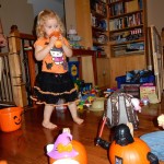 20141029-halloweenprep3-19