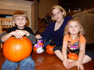 20141029-halloweenprep3-24