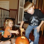 20141029-halloweenprep3-34